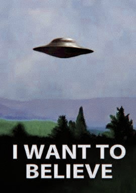 ㅤㅤㅤ
ㅤㅤㅤㅤㅤ【 𝗨 𝗙 𝗢 】
ㅤㅤ
ㅤㅤEddie tiene una especial 
ㅤㅤfijación con todo lo que
ㅤㅤtenga que ver con alienígenas.
ㅤㅤ
ㅤㅤSu habitación incluso está 
ㅤㅤllena con gorritos de aluminio
ㅤㅤque ha hecho a escondidas de
ㅤㅤsu madre... Y amigos.
ㅤㅤ