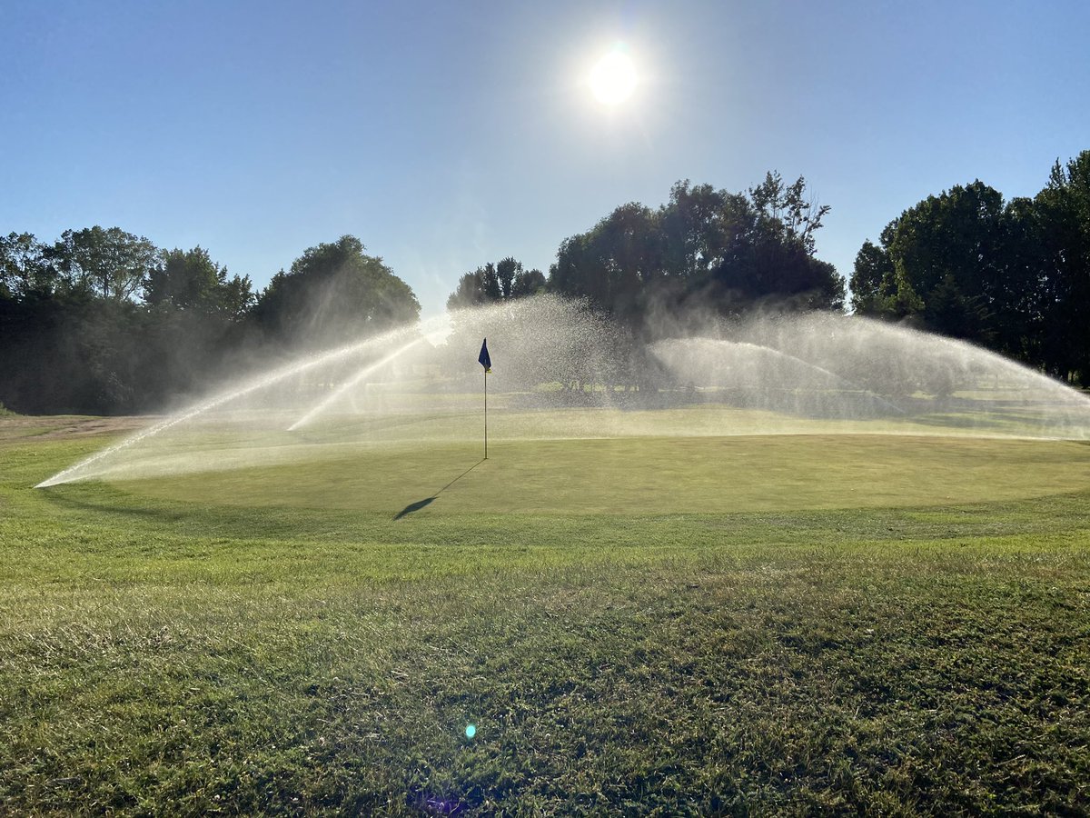 𝗪𝗲𝘅𝗵𝗮𝗺 𝗣𝗮𝗿𝗸 𝗚𝗿𝗲𝗲𝗻𝗸𝗲𝗲𝗽𝗲𝗿𝘀⛳ (@parkwexham) on Twitter photo 