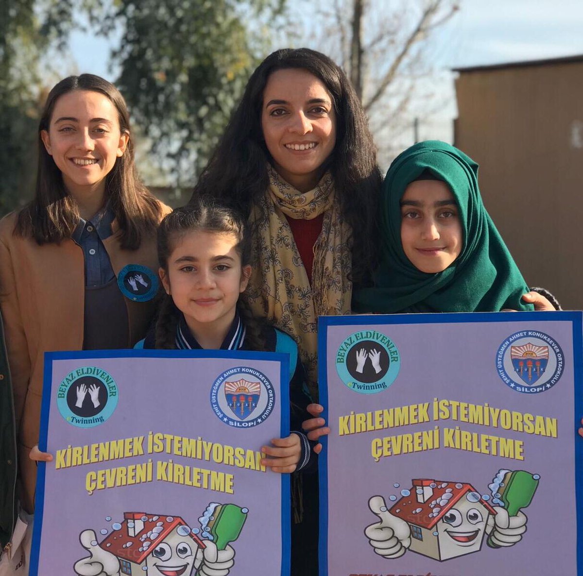 Uzaktan eğitim sürecin tüm özverili çalışmalardan dolayı okulumuzun Rehberlik ve Psikolojik Danışmanları Ebru KAHRAMAN ve Cansu ERGEÇ’e ŞÜAK AİLESİ olarak teşekkür ediyoruz. <a href="/SilopiMEM/">Silopi İlçe Milli Eğitim Müdürlüğü</a> @uysals06 <a href="/Mehmet__METE/">Mehmet METE</a> <a href="/SekvanYel/">Sekvan YEL</a>