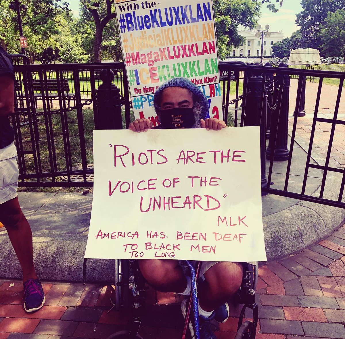 beatlemom's tweet image. A peaceful day of protesting in DC. Proud to take part. Proud my 12-year-old took part. Proud of how many Americans took part. #protests2020 #DCProtests #BLM #BlackLivesMatters #JusticeForGeorgeFloyd