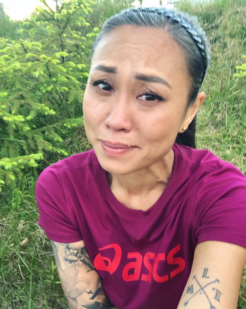 lopeoldemor's tweet photo. 2 år senere og 2 timer raskere. Jeg lovte å ikke være dramaqueen i år, men vanskelig å holde igjen tårene etter 12 tøffe timer og 34 minutter i den varmen i går. Følelsene var blandet av utmattelse, lykke og stolthet❤️
#ecotrailoslo https://t.co/vF2fnvc8FE