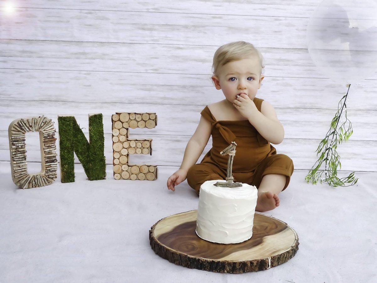 MrsJacobs_23's tweet photo. ONE year photoshoot!! 🥰 @CoachJacobs5 https://t.co/NboYRLkuPi