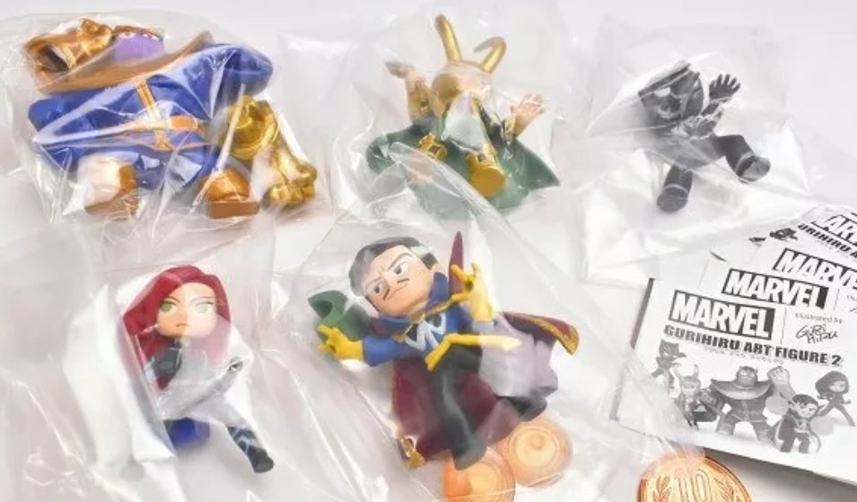 As mentioned in a previous tweet, I'm selling these assorted  #GuriHiru  #Avengers  #InfinityWar /  #Endgame figurines.Follow this thread for each entry, but these are the figurines:(FREE ship USA, but will ship worldwide)-  #BlackPanther-  #BlackWidow-  #Loki-  #Thanos(Not Doc)