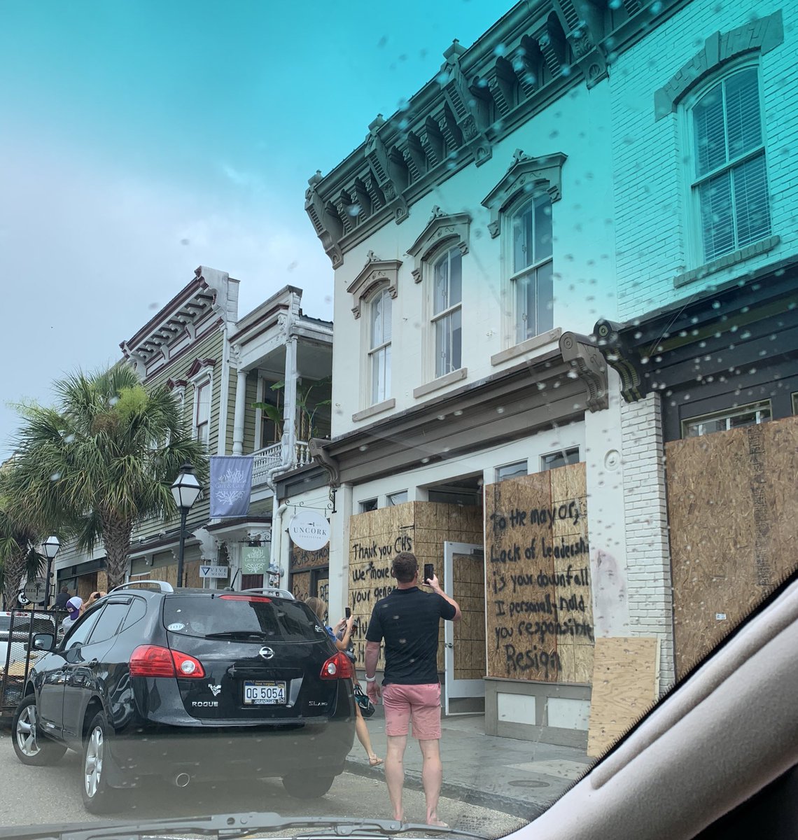abbymoore___'s tweet photo. #charlestonprotest https://t.co/OEGLzvdrrn