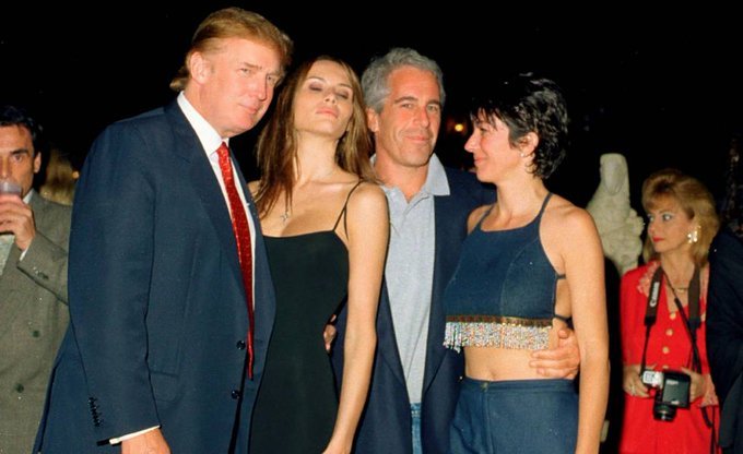 emibestbinnista's tweet photo. TEORÍAS QUE #Anonymous VOLVIÓ REALIDAD. 
-Lady Di fue asesinada por la realeza
-Trump tuvo algo que ver y parte en tráfico de menores.
- la OMS expuesta.
- acabó 10mil sitios de pornografía infantil.
- cerró la web de la poli de Minnesota
- hackeo la radio de Chicago https://t.co/qYpW3fhcxC