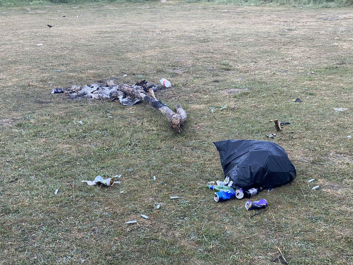 ultraadventurer's tweet image. Fucking humans are the biggest virus on this planet!!!
It boils my piss when I see this. 

Take your shit home with you, you scruffy twats! 😡😡😡