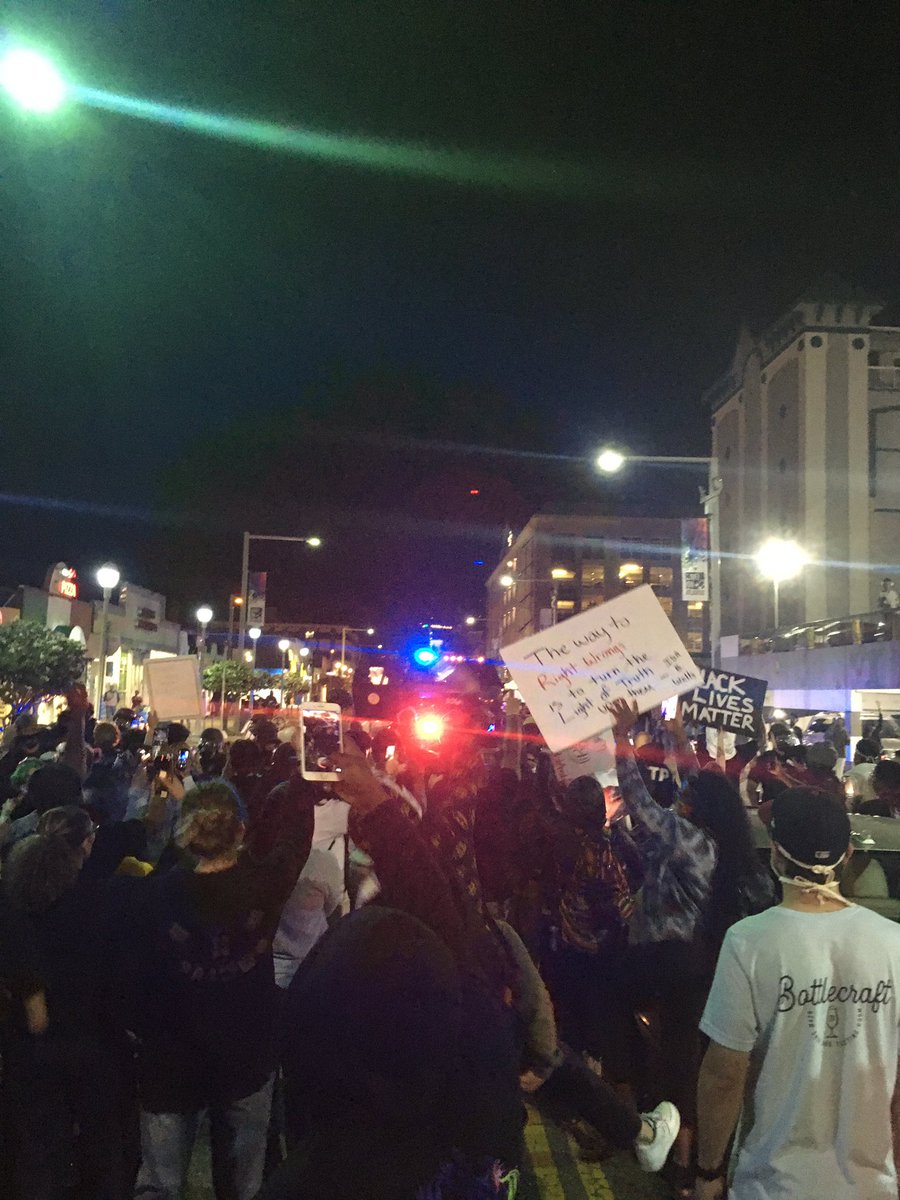 DriMonsoon's tweet photo. #virginiaprotest https://t.co/bdnTJyh3QM