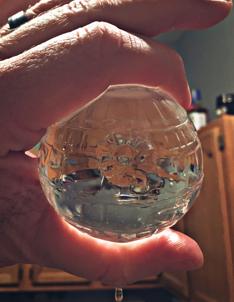 FirebirdBo's tweet photo. I finally achieved success with a crystal #ClearIce mold of the #DeathStar for my #Cocktails & #MixedDrinks! #Determining my freezing time was key! #DirectionalFreezing #Ice #StarWars #MayTheForceBeWithYou https://t.co/2KziQ0lx9B