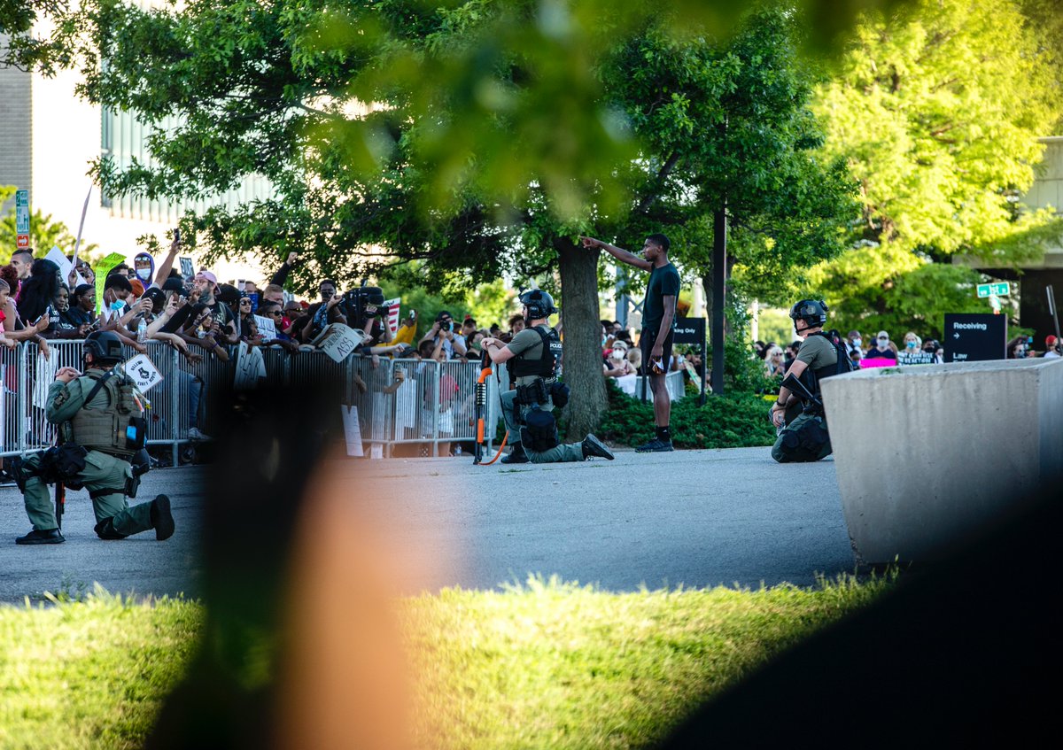 One particular moment stood out, as police took a knee to the applause of protestors.