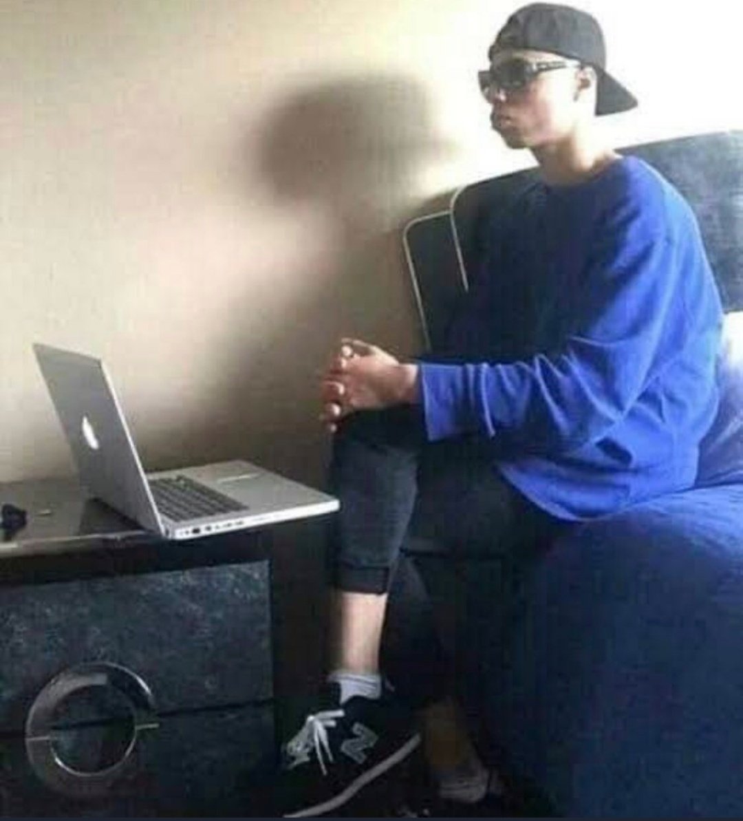 wfttonks's tweet photo. #anonymus 
eu esperando eles hackearem o sistema da area 51 pra ve se la tem aliens mesmo https://t.co/7IY8o8QgLn
