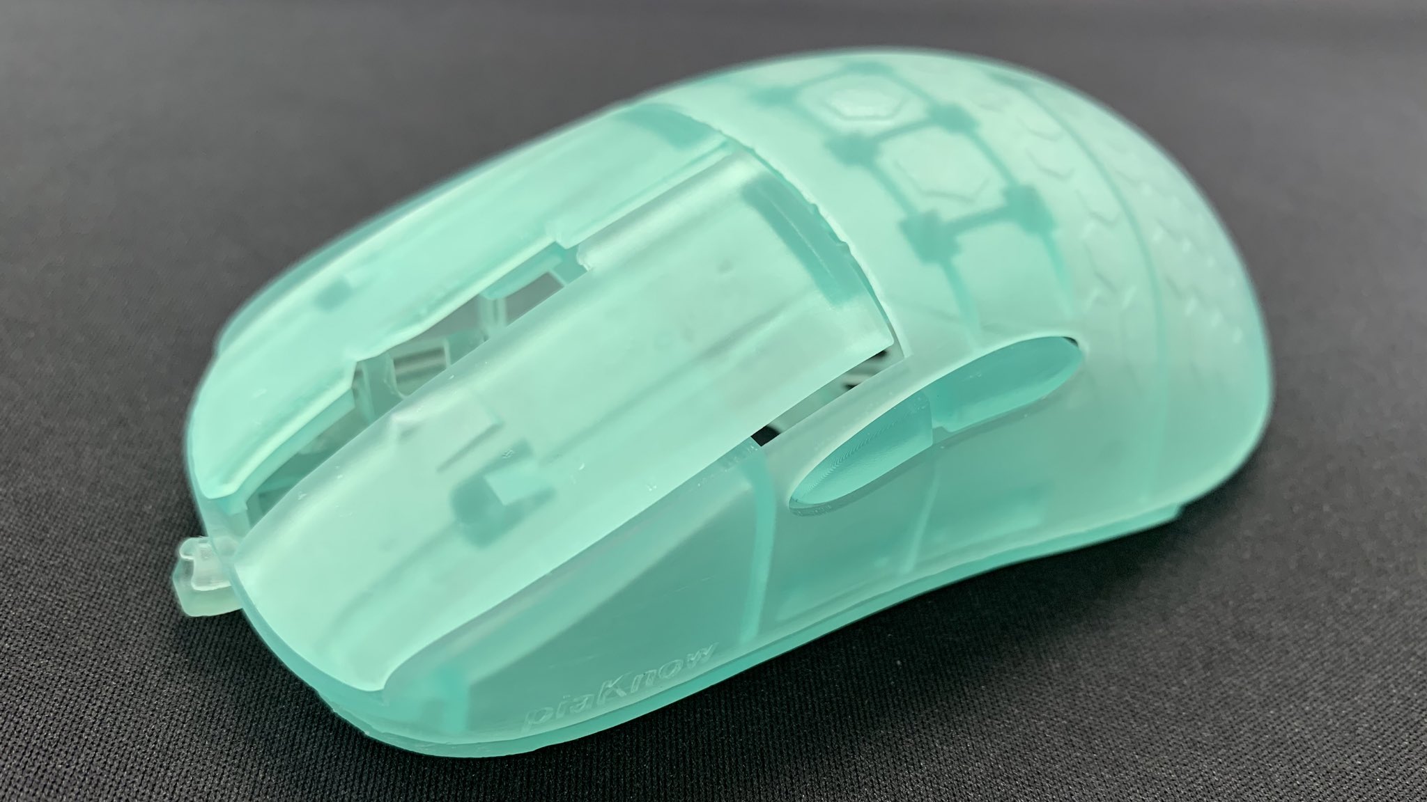 Twitter 上的 Ninja Ratmat メタルマウスパッド 公式 イェーイ Mouce Mod感溢れるスケルトンのオリジナルマウスシェル Piaknowさん Callmepiano の設計製造されたマウスのガワです コレをこの業界でも変態で有名なマウスカスタム屋さんに送りつけて調理し