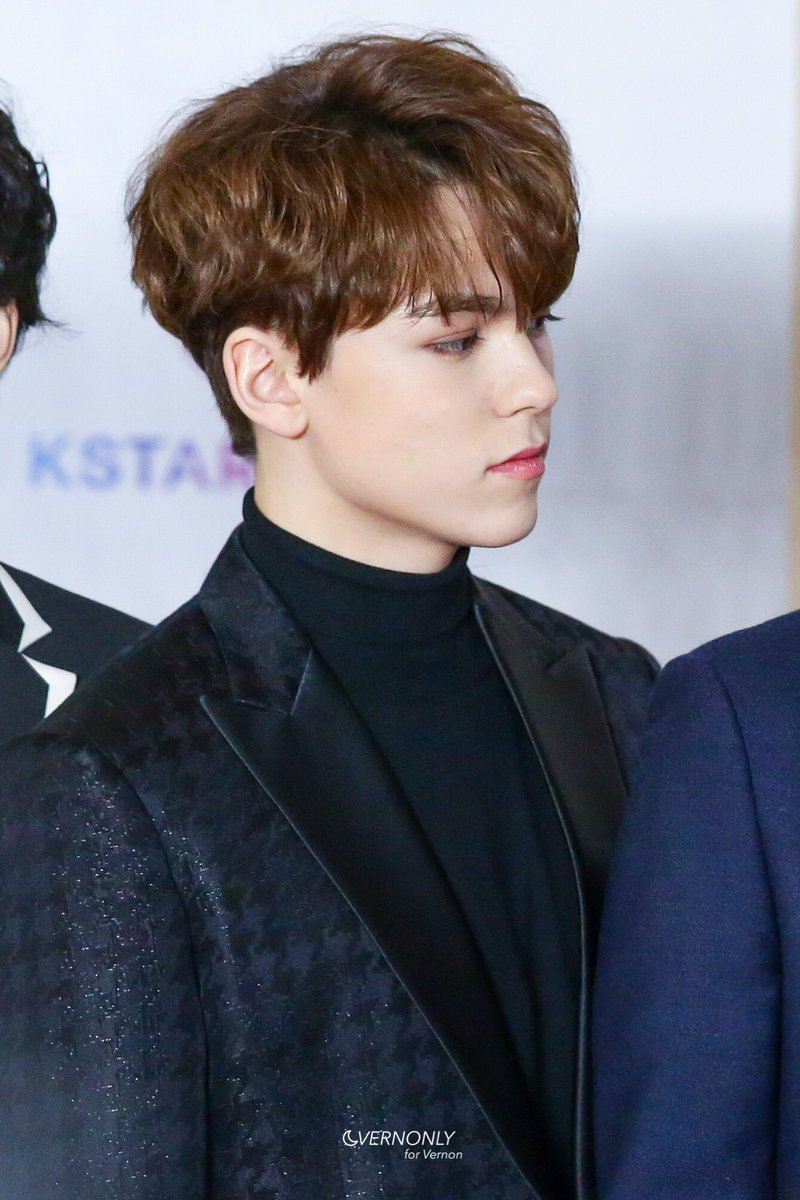 side view @pledis_17  #세븐틴  #버논  #VERNONcr: _VERNONLY218