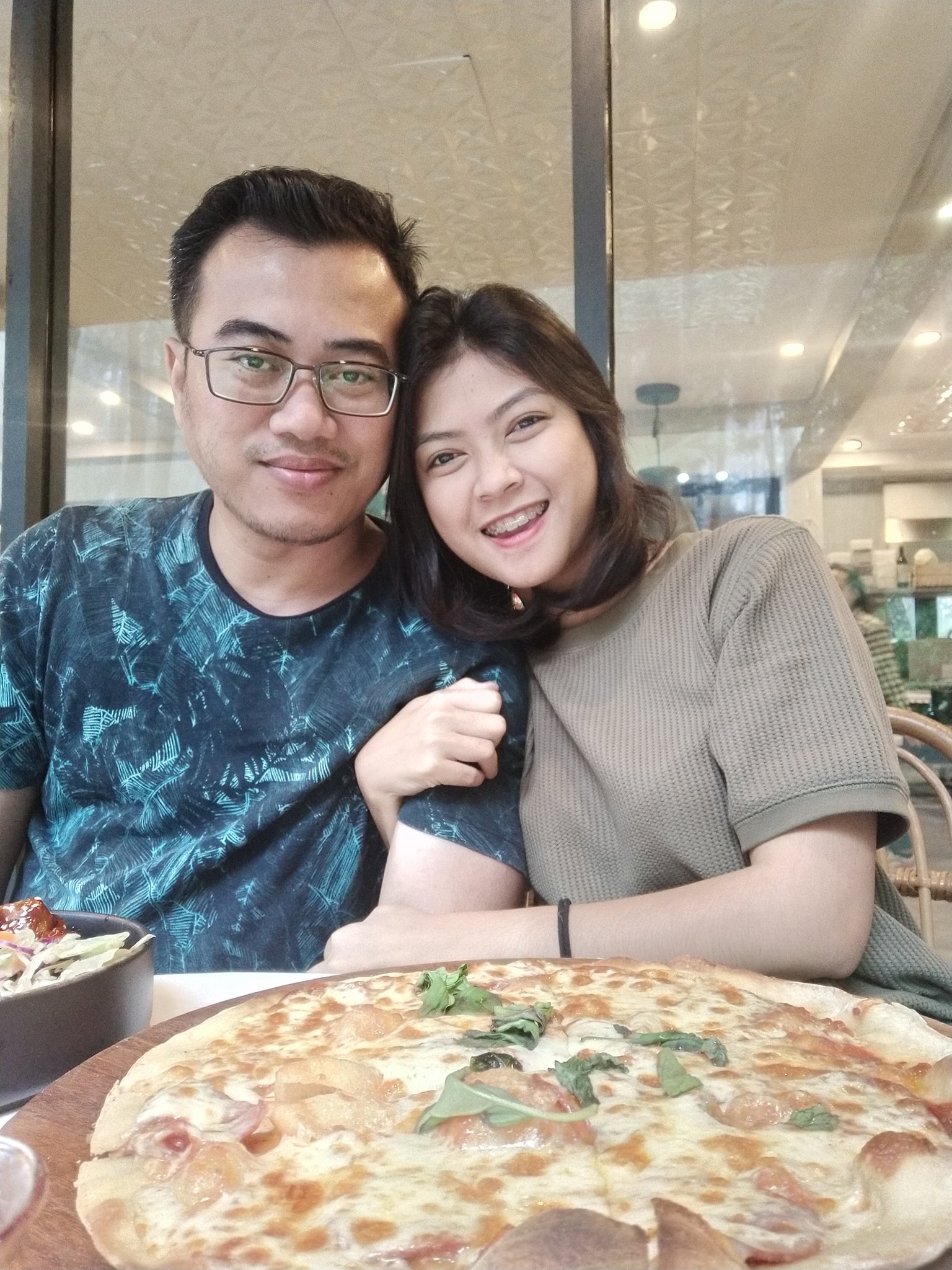 Agus Wahadyo dan istrinya, Dwiningtyas Anggraeni.