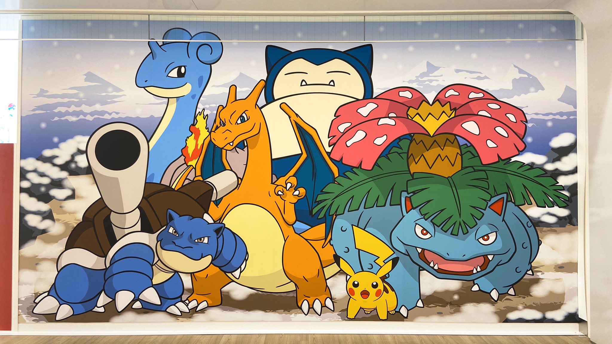 ヒノッチ 店舗周りの壁面にはタイプ別や様々なテーマでポケモンたちが大集合 ハッ 雪山にこのメンバーって 伝われ ポケモンセンターメガトウキョー T Co Bzqm6sweni Twitter