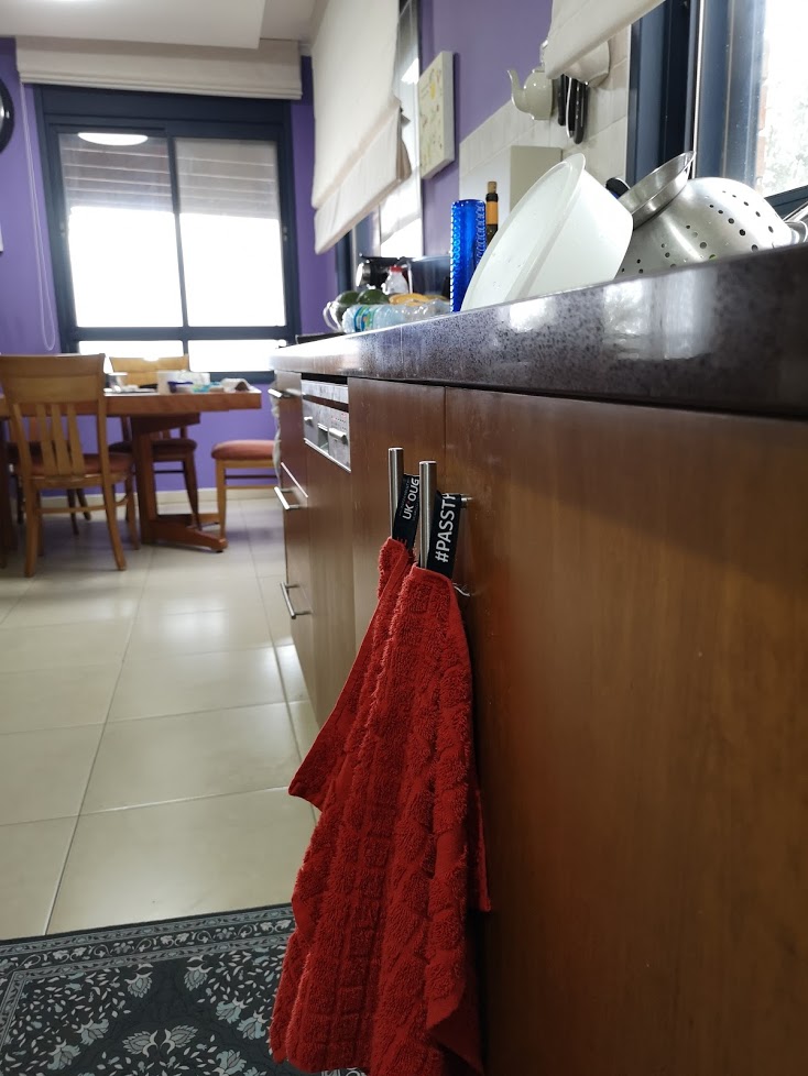 DBoriented's tweet image. Look what I&apos;ve just found in the kitchen...
@InbalSaggiv recycled my lanyard from @UKOUG #techfest19, passing the knowledge for years to come ;-)
#PASSTHEKNOWLEDGE