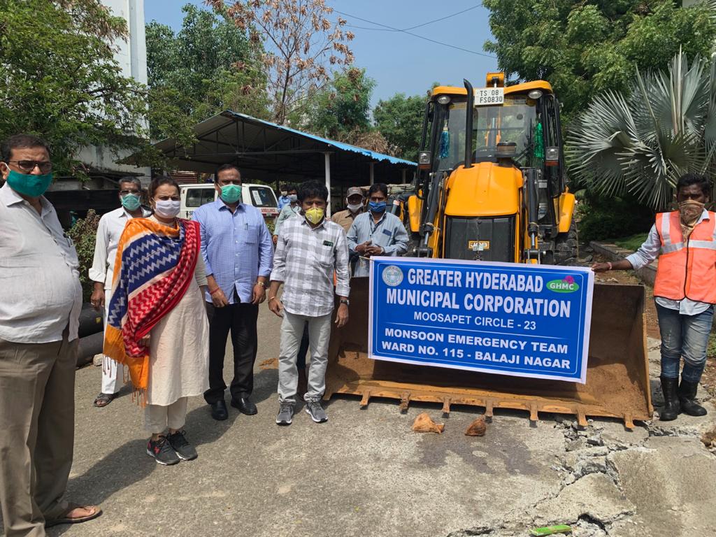 Zonal Commissioner Kukatpally (@zc_kukatpally1) on Twitter photo <a href="/KTRTRS/">KTR UPDATES</a> <a href="/arvindkumar_ias/">Arvind Kumar</a> <a href="/CommissionrGHMC/">Commissioner GHMC</a> <a href="/GHMCOnline/">GHMC</a> <a href="/bonthurammohan/">Dr. Bonthu Rammohan</a>
Today flagged off monsoon emergency vehicles and workers to work for the upcoming monsoon season in kukatpally zone <a href="/KTRTRS/">KTR UPDATES</a> <a href="/arvindkumar_ias/">Arvind Kumar</a> <a href="/CommissionrGHMC/">Commissioner GHMC</a> <a href="/GHMCOnline/">GHMC</a> <a href="/bonthurammohan/">Dr. Bonthu Rammohan</a>
Today flagged off monsoon emergency vehicles and workers to work for the upcoming monsoon season in kukatpally zone