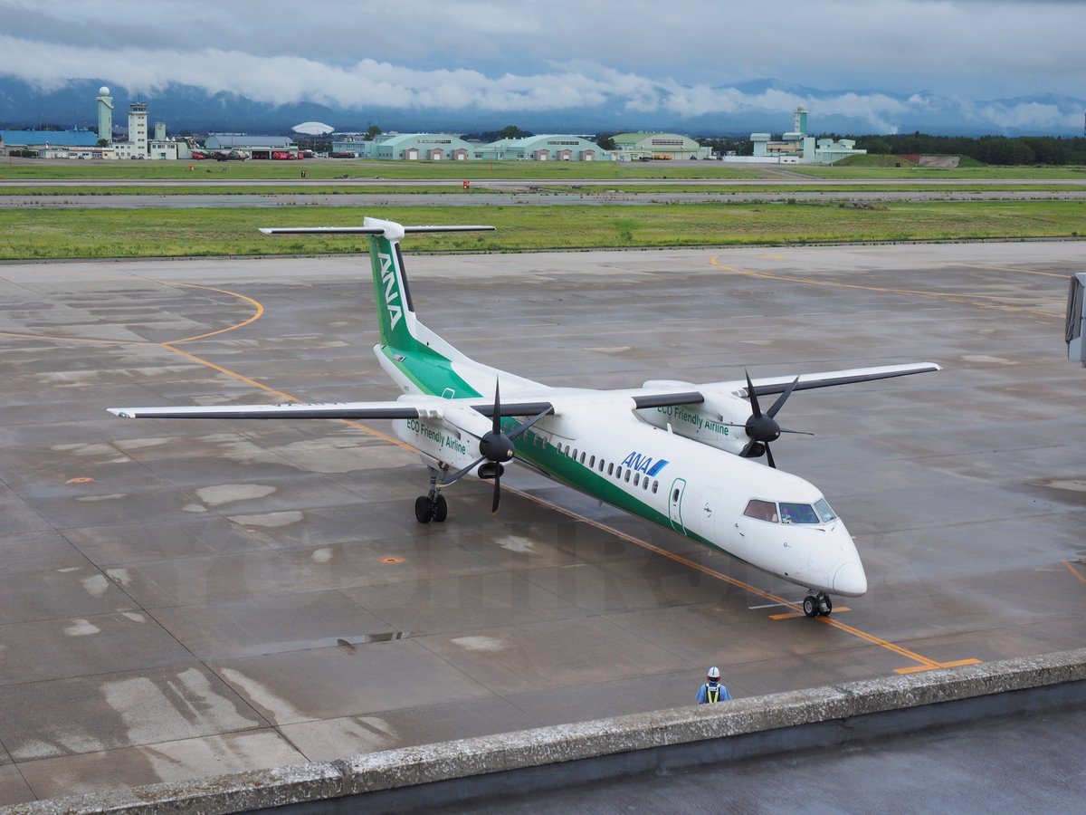 Yoshirjnk 小松 羽田線にボンqが入るということで 小松 羽田線のダウンサイズの歴史