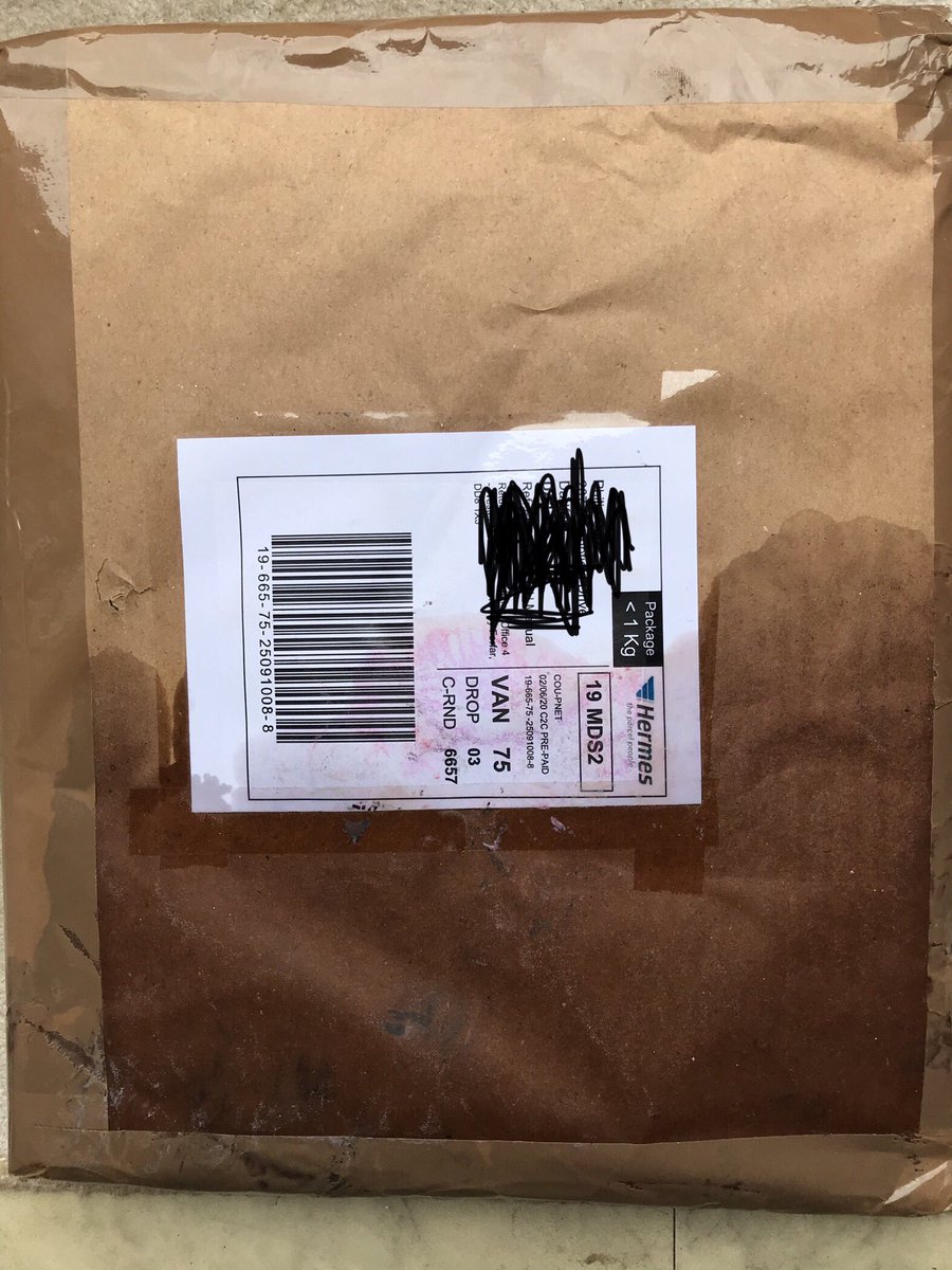 inspireperform1's tweet photo. #hermes Is this how you train your delivery drivers to deliver packages? Clearly he/she had a discinfectant spillage as the package stinks of it and it is all over the course file. Left in my porch like this!! π‘ #thewrightfoundation π€·π»ββοΈ https://t.co/BfrRl3w9BI