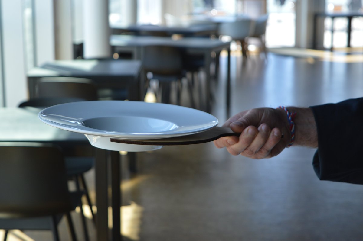 Le restaurant <a href="/LeCielDeRennes/">Le Ciel de Rennes</a> a rouvert ses portes le 3 juin dernier et est prêt à vous accueillir avec toutes les mesures sanitaires nécessaires :
- Portes-plats et portes-verres
- Menu et carte des vins digitalisés
- Paiement à la table
- Distanciation
bit.ly/37imGDV