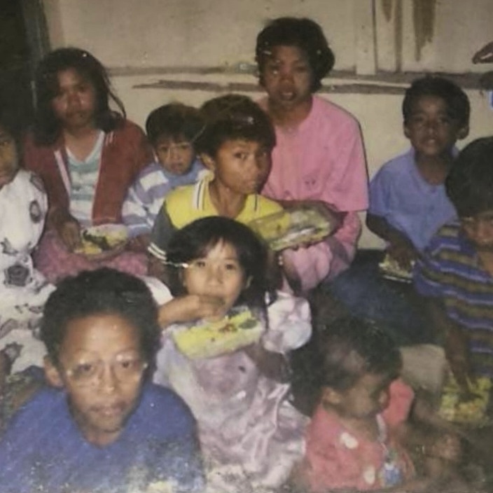 Soryyyy.... Geus kasep tileuleutik kami mah 😂😂😂😂