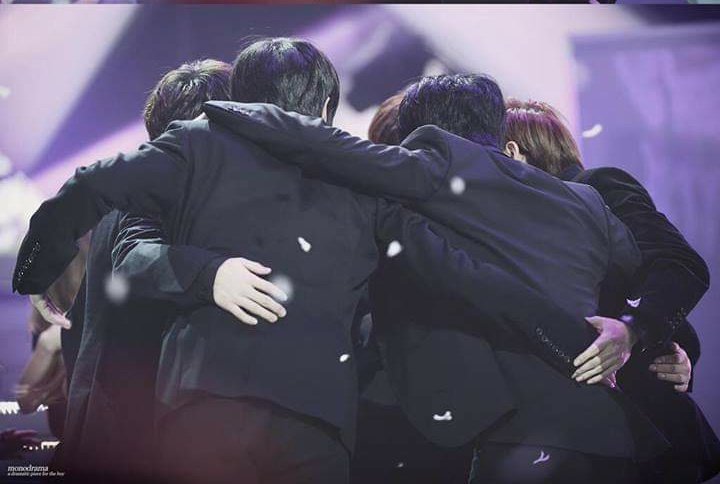 titisanjangjun's tweet image. Happy 10th Anniversary Kings! You all the ones that made me love and come to this world deeply, my first ult group, my inspiration, my motivation and I will continue to support you for as long as I can! I love U, I miss U ㅠㅠ
#인피니트_10주년_우리는_네버엔딩
#10YearsWithINFINITE