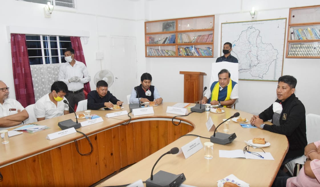 himantabiswa's tweet photo. Today in Haflong held a meeting with CEM, other members of Dima Hasao Autonomous Council (DHAC), DCs, SPs to discuss the #COVID situation. We discussed the steps to be taken to gear up our preparedness. MoS @Pijush_hazarika, MP @pallablochandas &amp; KAAC CEM @TuliramRonghang present https://t.co/6xbRO5ULUi