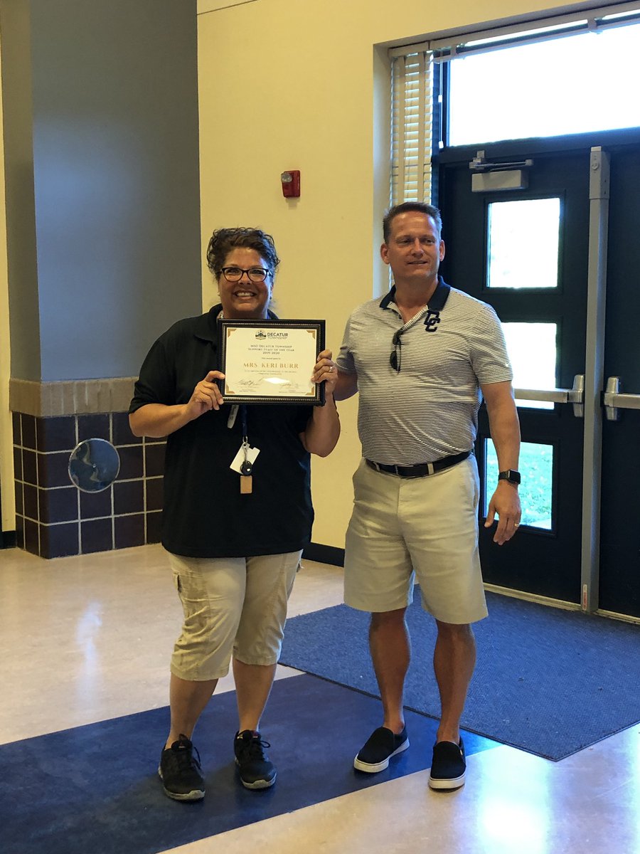 Congrats Mrs. Keri Burr for being named the 2019-2020 Support Staff Employee of the Year for <a href="/MSDDecatur/">MSD Decatur</a> !  <a href="/DELCBlue/">Blue Academy</a> <a href="/DELC_Gold/">Gold Academy</a> <a href="/MSDDecaturFood/">Child Nutrition</a> #DecaturProud