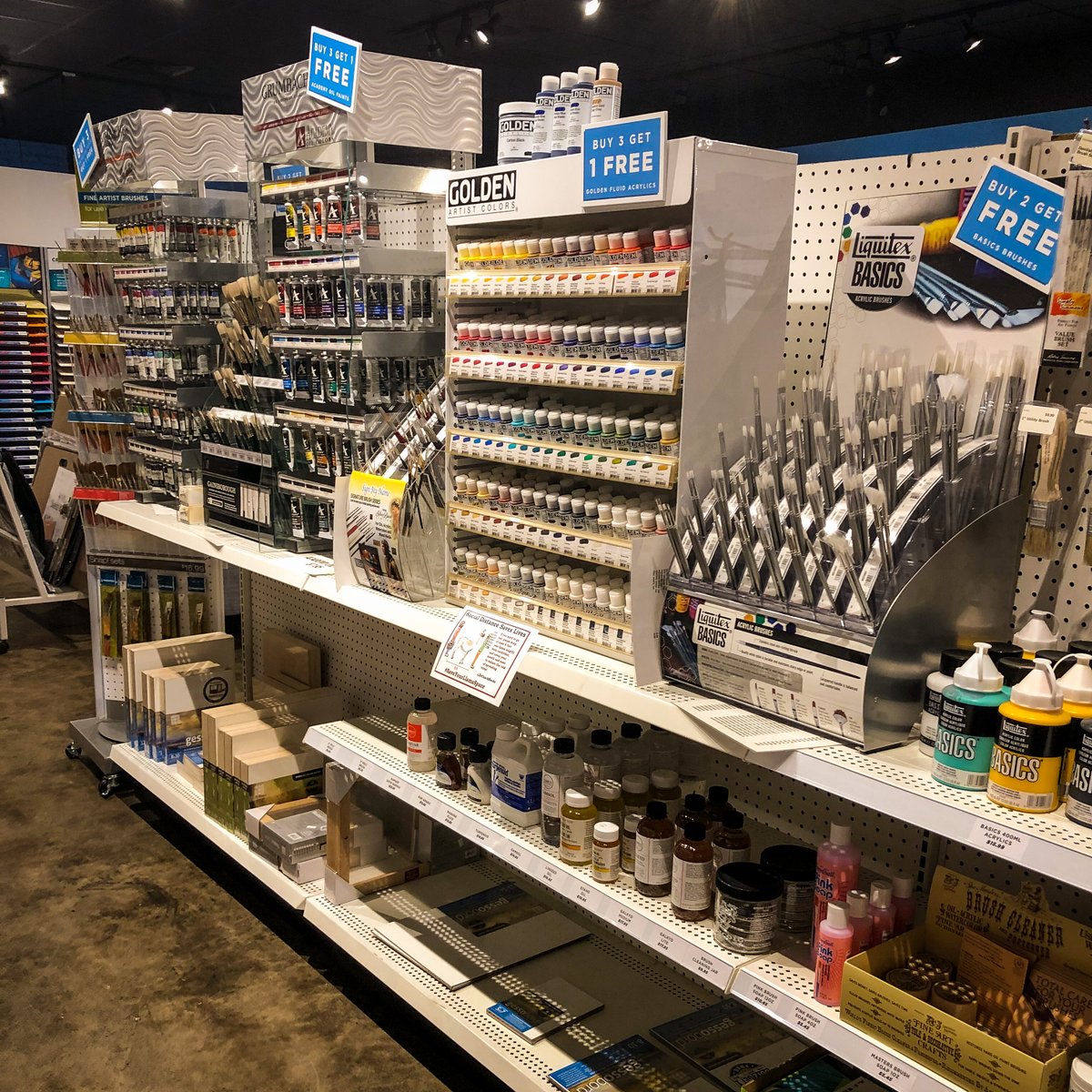 finelinesupply's tweet photo. We are now open 10-5 Monday thru Friday.  Be on the lookout for new inventory hitting the shelves this summer!

#finelinesupply #rustonla #shoplocal #shopsmall #artsupplies #paintsupplies #drawing #penandink #watercolors #gifts #downtownruston https://t.co/g4R8MOCnbi