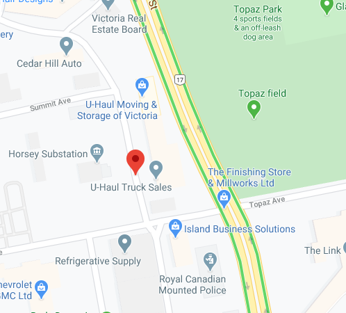 .<a href="/VictoriaFire730/">Victoria Fire L-730</a> crews battle a blaze Sunday night at the U-Haul lot on Nanaimo Street off Blanshard (photo courtesy: Shaelyn Rea)