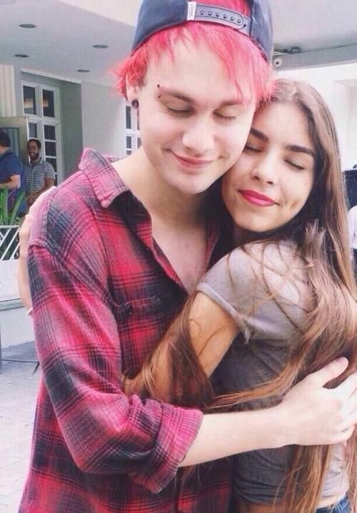 Fernandandreap_'s tweet photo. Y arrancamos el #BuenLunes transmitiendo todo mi apoyo a este gran artista y persona maravillosa @Michael5SOS 
"No hacen falta palabras para demostrar todo el amor que das con tus actos" 💫💜🦋💫💜🦋 
 #LATAMLOVESMICHAELCLIFFORD #LatamLovesMichaeClifford #LATAMLovesMichael https://t.co/ucp1oS1i7f