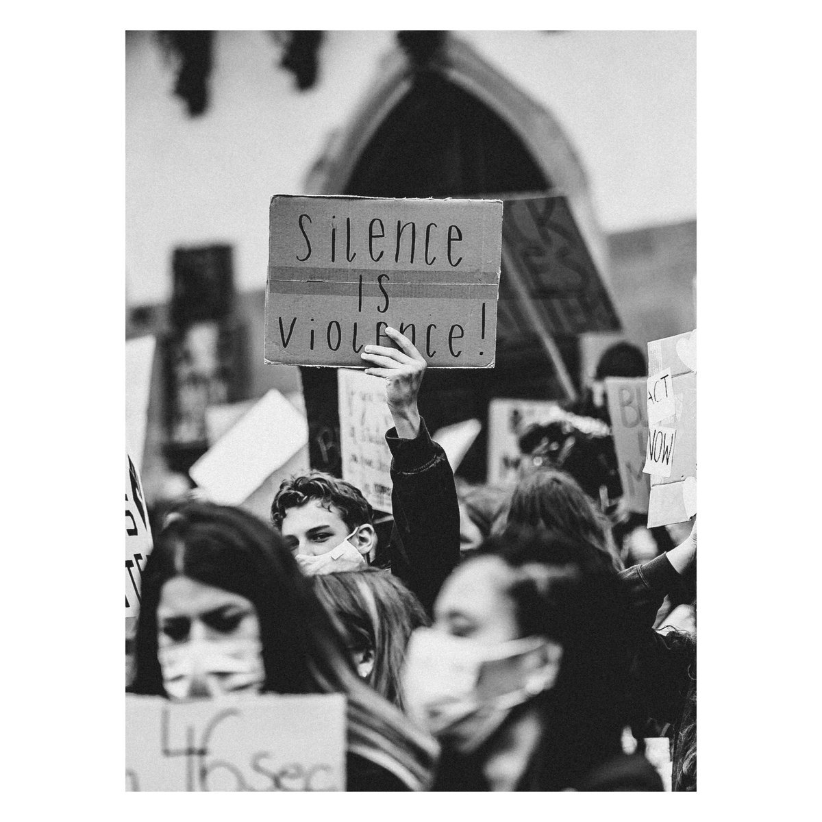 Osmanrappt's tweet photo. #blacklivesmatter 
https://t.co/Mk1oM5x0Xw https://t.co/6tS6uAtero