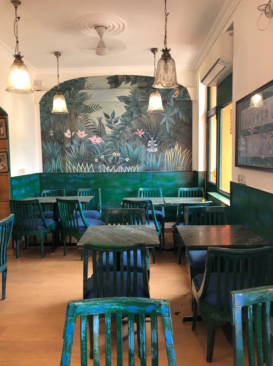 Full Circle Bookshop tweet media