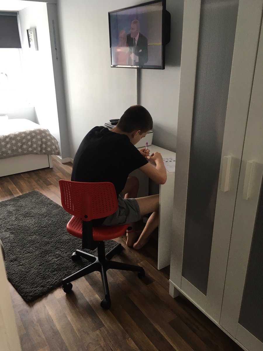 ninadono's tweet photo. @RigbyHsch Louie busy doing the work sheets that was sent home 🌈 https://t.co/1Ytd9tWqEN