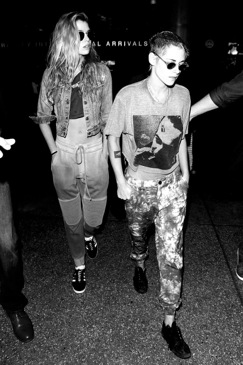 SecondKristen's tweet photo. ๐ญ๐๐
#KristenStewart
#stellamaxwell
#kristella https://t.co/RYHlE2hs4F