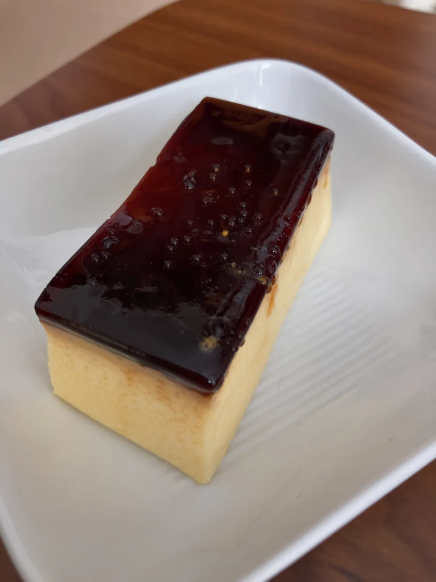 固めで大きいプリンが食べたい人にオススメ！？成城石井のイタリアンプリンがデカい！