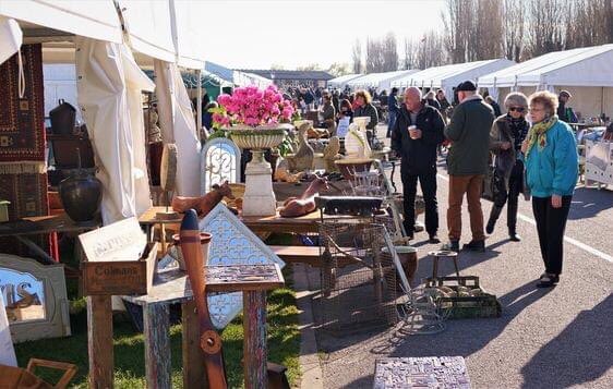 IACFAntiqueFair's tweet photo. Our next event will be our outdoor market trade event #RunwayMonday at Newark on the 29th June. There will be social distancing between all stands.

Please call: 07391 692502 for Runway bookings. For any questions please email: enquiries@iacf.co.uk https://t.co/r4G2uJUDsq