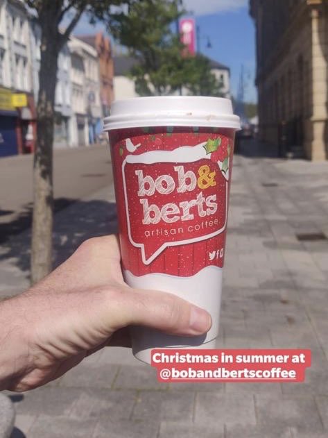 BobandBerts's tweet image. ‘Why‘s Bob &amp;amp; Berts using Christmas cups in June!?’

We’re calling it quits on this year. I’m sure you’ll agree that 5 months has been more than enough, so we’ve decided just to move on! 🎄

(Also we have a bit of excess stock that we’re using up instead of scrapping! 😉)