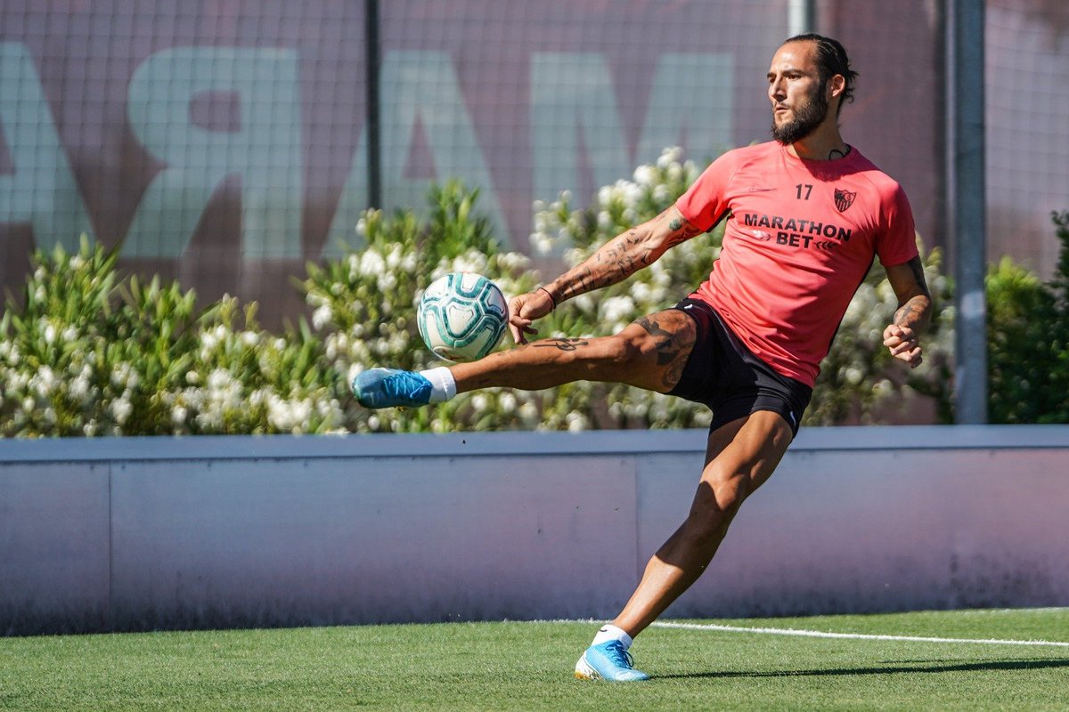📸 <a href="/nemanjagudelj/">Nemanja Gudelj</a> ⚽️🔥

#WeareSevilla #ElGranDerbi