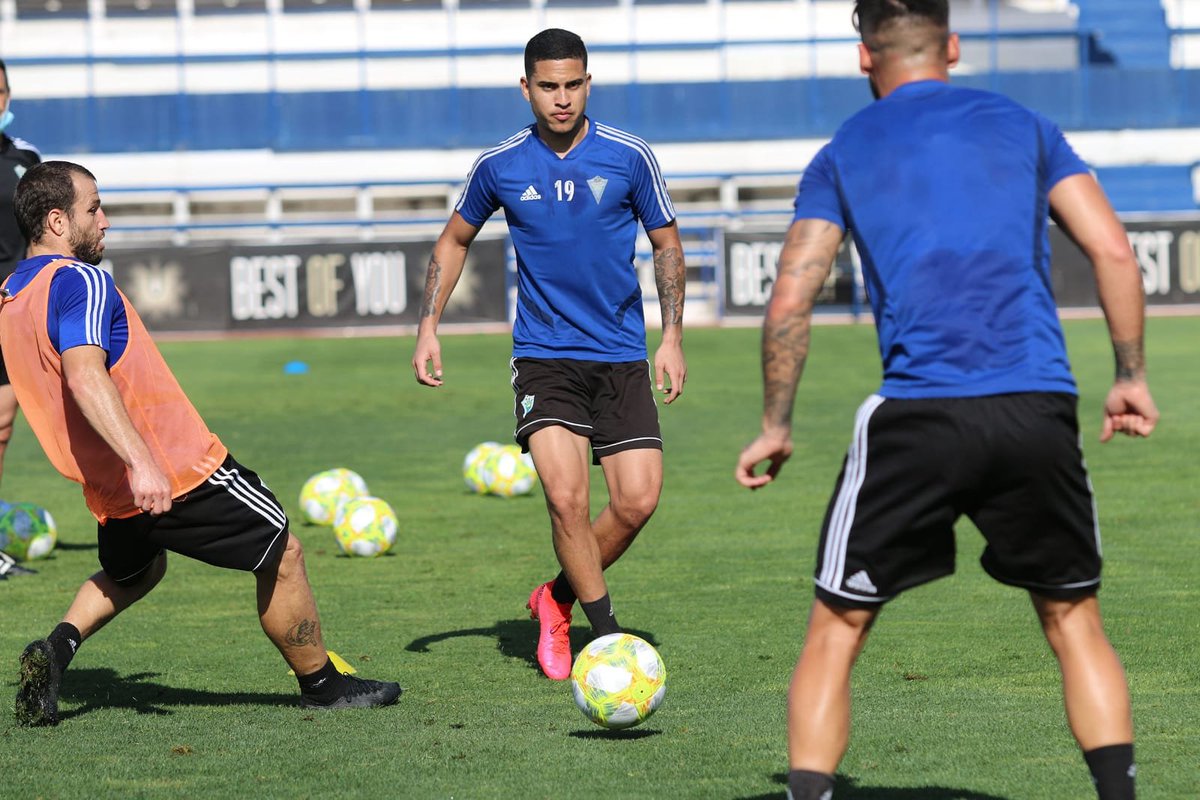 El <a href="/marbella_fc/">Marbella FC</a> sigue preparando la playoffs para ascender a Segunda División, a la División de Plata de España.