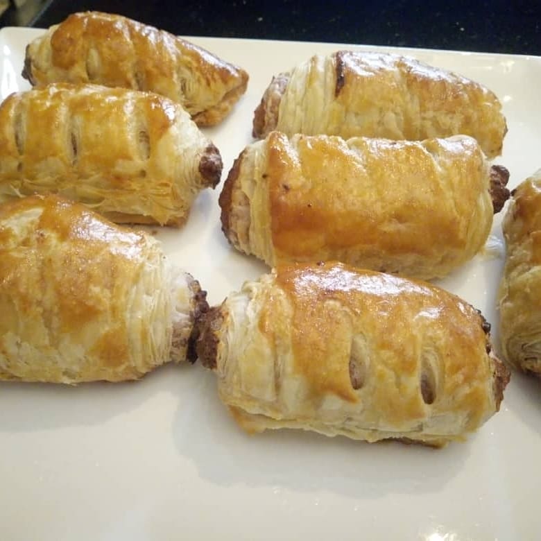 SpeedMeals's tweet image. Fresh hot, oven-baked bread, pastry, and small chops?

We've got you covered. We delivered straight to you - FREE

Speedmeals Bakery OPENS SOON

Anticipate Speed Loaves @its best to serve YOU

#speedmealsmobilekitchen
#cateringinlagos
#healthyfoods