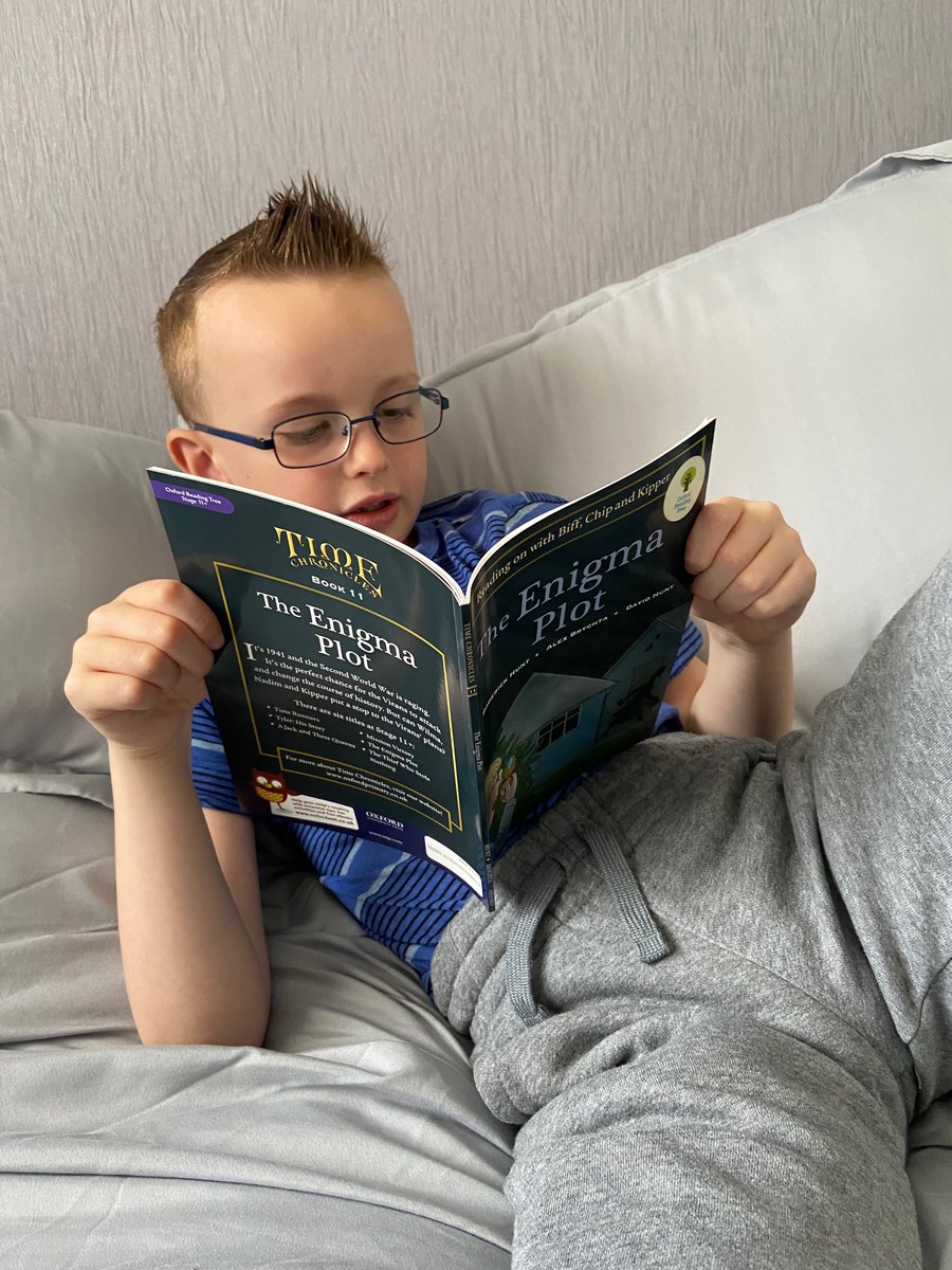 LeannePink3's tweet photo. @Y2CRA working hard Today, maths describing and recording movement, English-spellings into sentences, Animal habitat and reading. https://t.co/ThSuc8zG8a