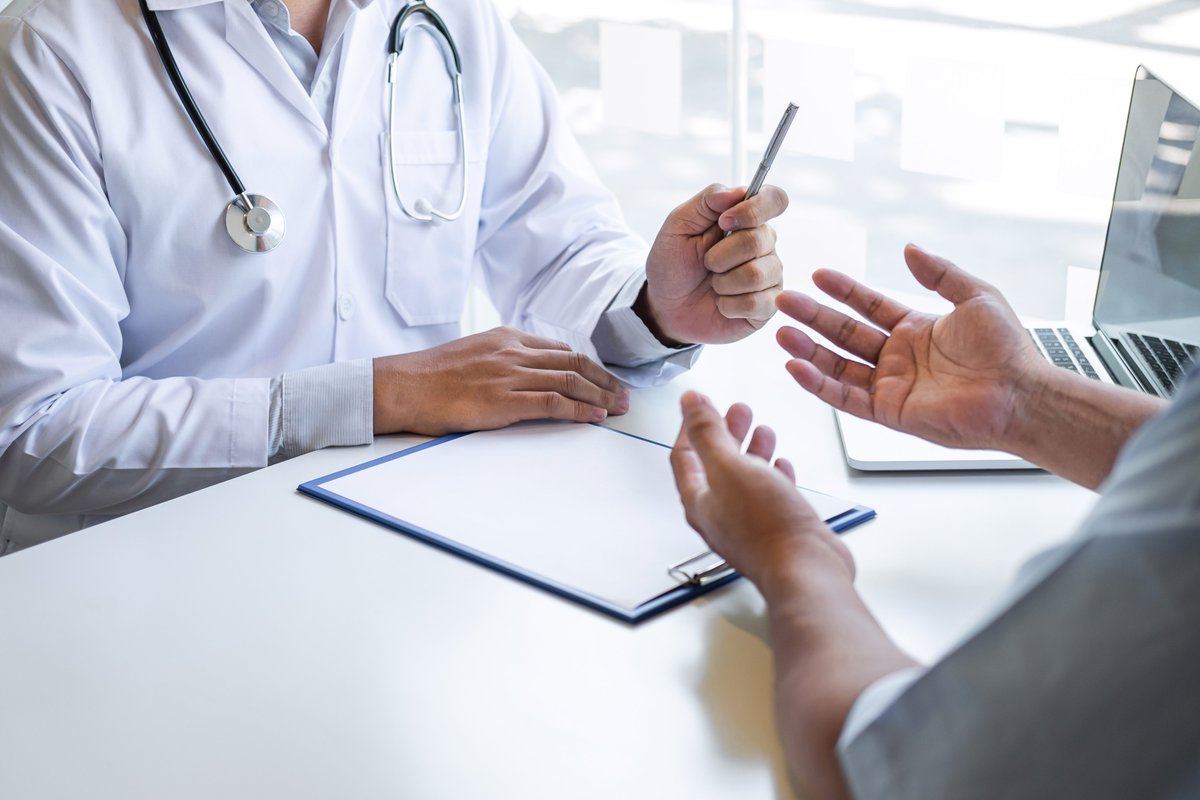 swissTII's tweet photo. Die meisten Krebspatienten kämpfen nach der Diagnose zusätzlich mit Schuldgefühlen.
Dieser Radiobeitrag bringt das Thema auf den Punkt und kann im Patientengespräch und bei der Selbstreflexion helfen: https://t.co/SHMWhZpmWn
#gemeinsamgegenkrebs https://t.co/s6aSwTb13a