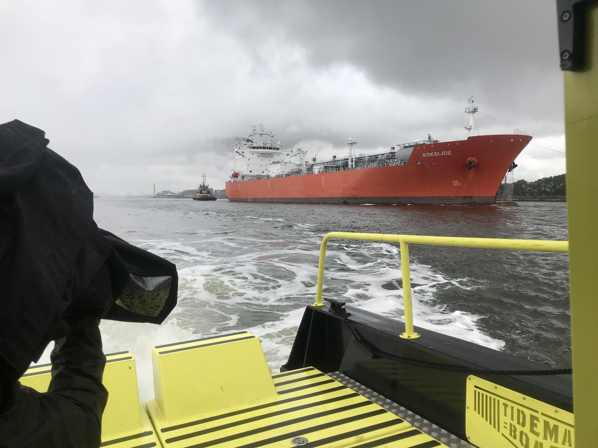 PJHVerhoeven's tweet photo. Another day in the #IAPH office. Film shoot with ⁦@BraboCvba⁩ in ⁦@PortofAntwerp⁩ to prepare the intro to Wednesday’s ⁦@IAPHWorldPorts⁩ #Coronavirus webinar on improving ship-shore relations ⁦@IHSMarkitMandT⁩ ⁦@WPSP_IAPH⁩ https://t.co/EC8OV9EFk3 https://t.co/KoCaFNg1dD