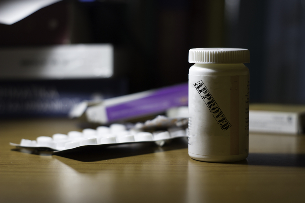 Neuro_Compass's tweet photo. European Commission approves ozanimod for the treatment of adults with active relapsing-remitting #MS. https://t.co/pHdIjIa2tC. Visit https://t.co/Zzks4Gdnwz for up to date expert-led #MS content! https://t.co/0cuDV4uLpF