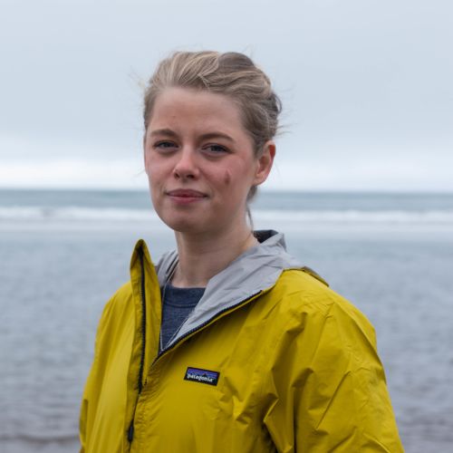 🌊 It's World Oceans Day! 💦

We spoke to Dr Imogen Napper (@Imogennapper), who is a marine scientist, @NatGeo Expedition Scientist and Sky Ocean Rescue Scholar! 🌊

Read now ➡️ youthstem2030.org/youth-stem-mat…

#YouthSTEMMatters #WorldOceansDay #SDGs #SDG14 #Goal14