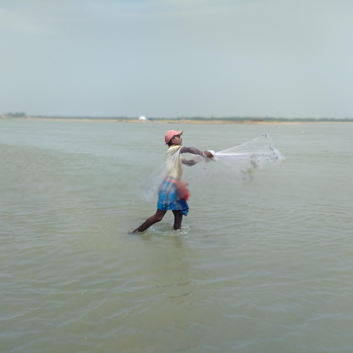 V2VPartnership's tweet image. @V2VPartnership (Vulnerability to Viability: A Global Partnership to Build Strong Small-Scale Fisheries Communities) is happy to announce its official start on @WorldOceansDay supported by @SSHRC_CRSH Canada representing 100 partners in Asia, Africa &amp;amp; internationally