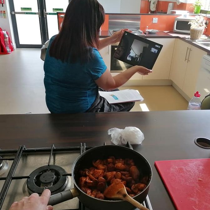 Dirrans_centre's tweet image. Our second 'virtual cook school' went really well on Friday, all working together to make a ragu. Feedback has been very positive. Well done all! 👍Recipe link: bbcgoodfood.com/recipes/chicke…, why not give it a try!? 🍴#virtualgroup #Cooking #stayconnected #StayHomeStayActive