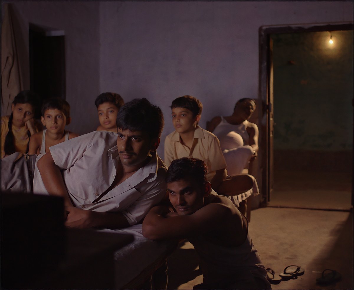 Aseem Chhabra (@chhabs) on Twitter photo Watched <a href="/achalchitra/">Achal Mishra</a>'s #GamakGhar for 3rd time. Paused it many times, so I could breathe the quiet images - the lonely house, family photo session, Salman Khan film at night. I don't know Bihar or life in rural India, but this film is a national treasure. Should be seen by all. Watched <a href="/achalchitra/">Achal Mishra</a>'s #GamakGhar for 3rd time. Paused it many times, so I could breathe the quiet images - the lonely house, family photo session, Salman Khan film at night. I don't know Bihar or life in rural India, but this film is a national treasure. Should be seen by all.