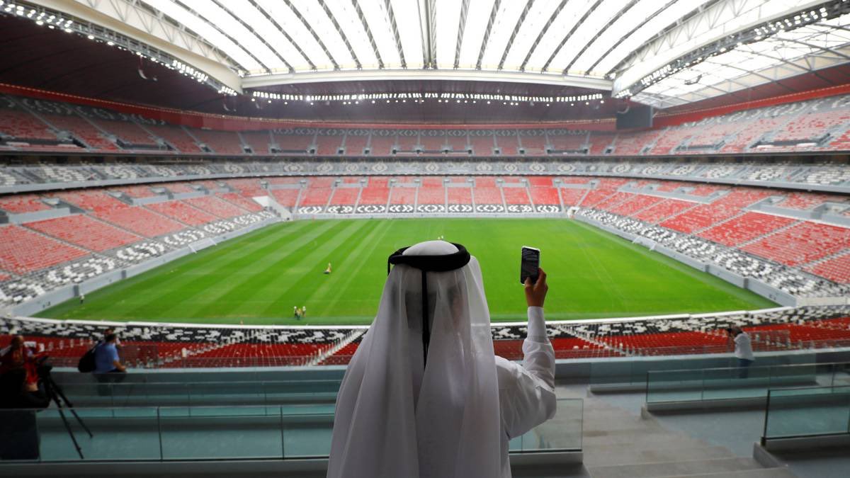EPLworld's tweet photo. علي الحبسي " كاس العالم سيكون اكبر حدث في 2022 " https://t.co/hdJh3djaD7