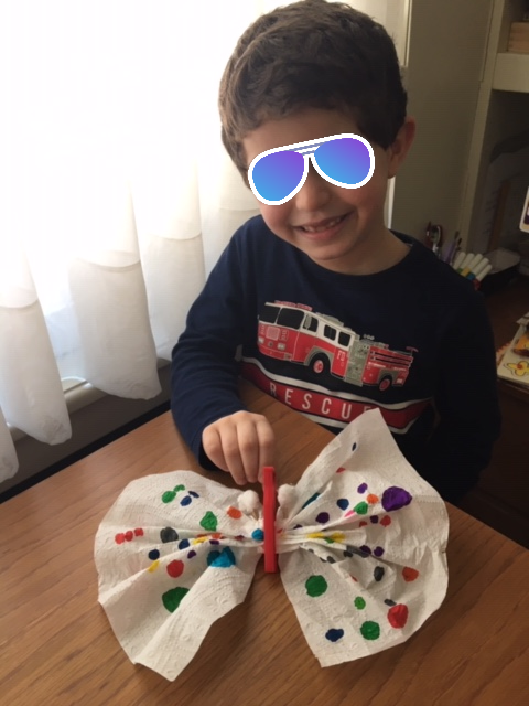 GsdLoti's tweet photo. Activité de Cigdem : faire un papillon #asem #activité #mercredi https://t.co/XgfiHzvgBq